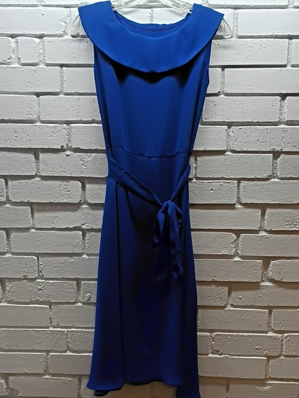 Elegant Summery Sleeveless Royal Blue Midi Dress with Tie Waist Wedding Flowy Sm